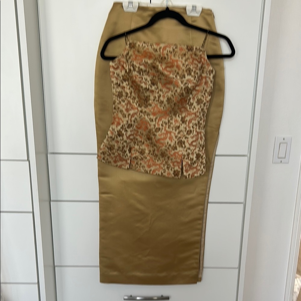 Laura Stearn Cruciano Novecencento Elegant Gold/Tan top & Skirt